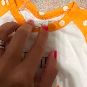 Cute fall shirt! Size 70. Fits 6-12 months. Long sleeve shirt. Used condition